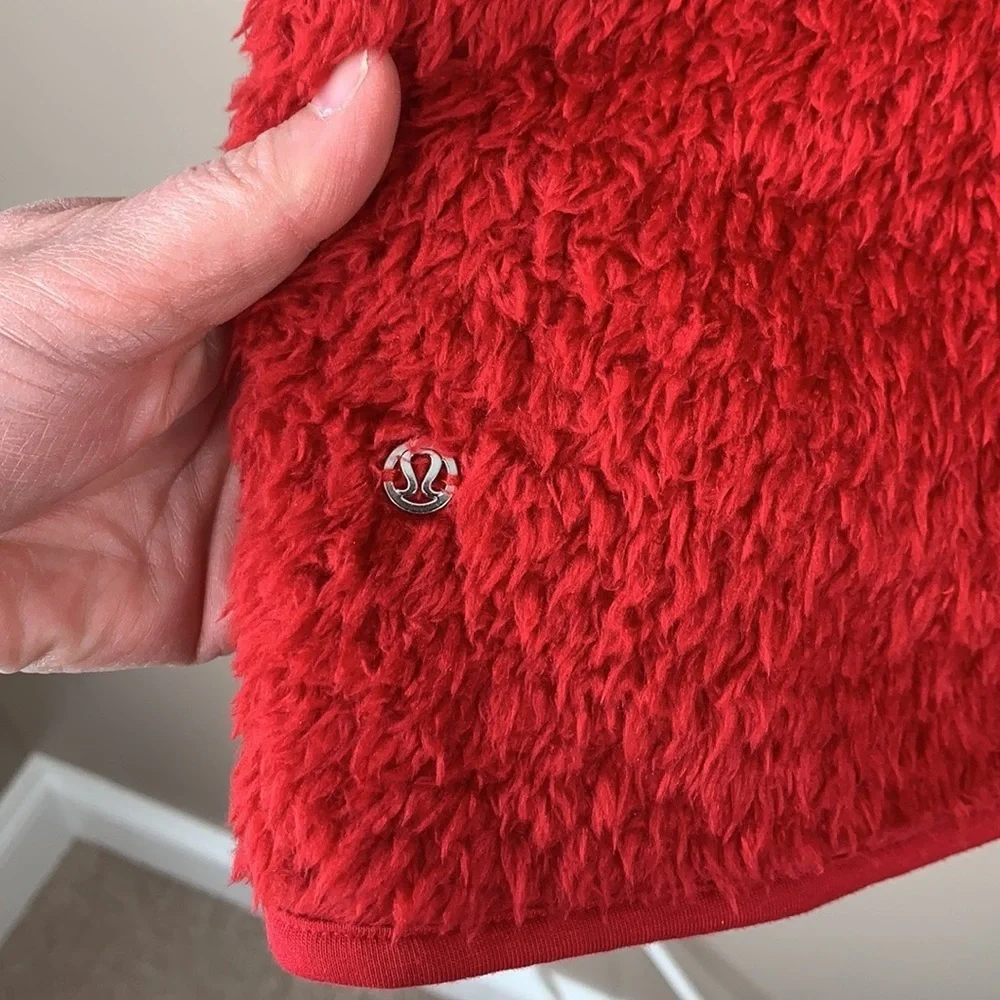 NWT Lululemon Red Oh So Sherpa Full Zip jacket 10